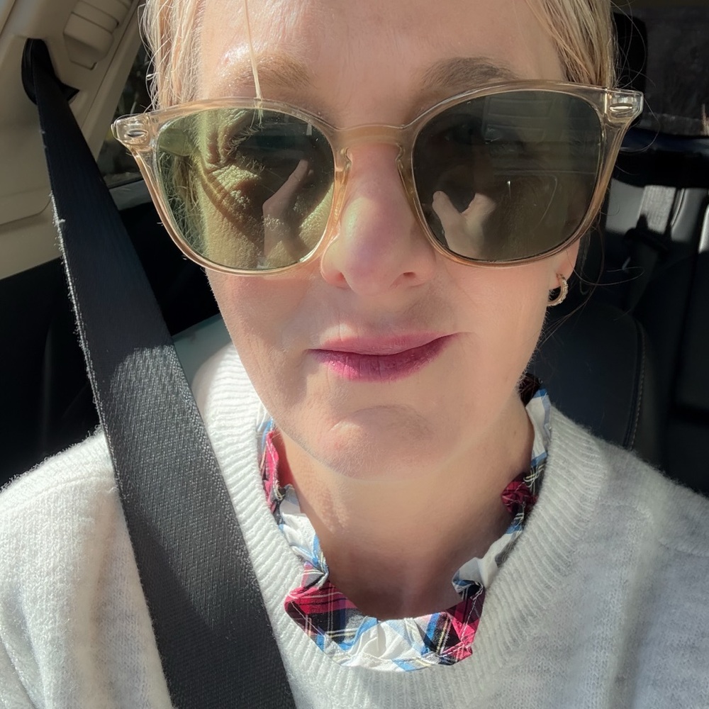 Meet your Posher, Gina